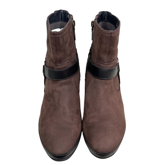 Clarks Artisan Ankle Boot Brown Nubuck Harness Strap Block Heel Zip Women Sz 9M - Picture 4 of 9